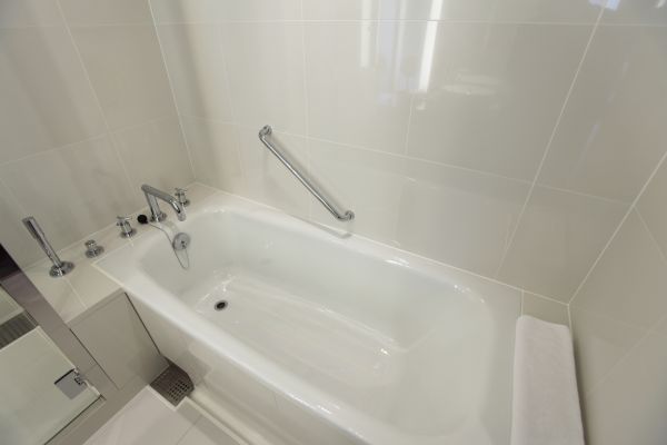Bathtub Repair in Costa Mesa