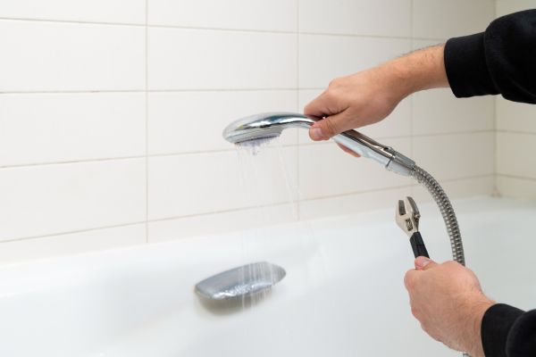 Leaky Shower Repair in Costa Mesa