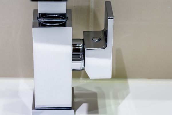 Faucet Knob Replacement in Costa Mesa